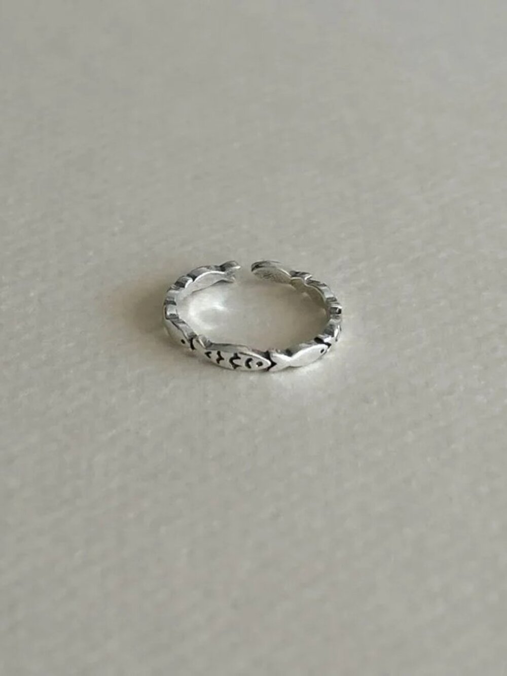 Fish Design Ring1966 - Picture 4 of 6